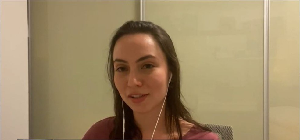 Médica que atua em Florianópolis relata cansaço no combate à pandemia — Foto: Reprodução/NSC TV