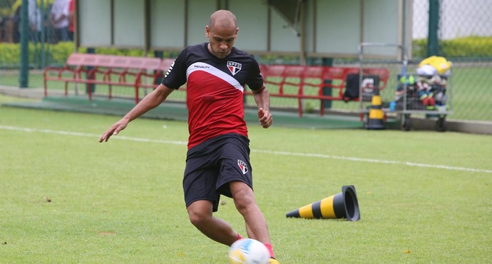 Carlinhos São Paulo (Foto: Site oficial do SPFC) Carlinhos São Paulo (Foto: Site oficial do SPFC)