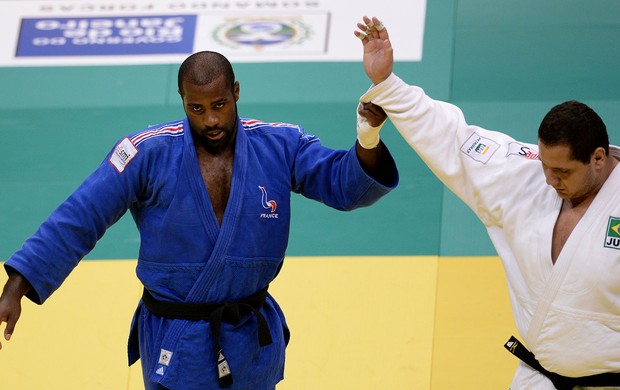 Rafael Silva Teddy Riner mundial de judô  (Foto: Agência AFP)