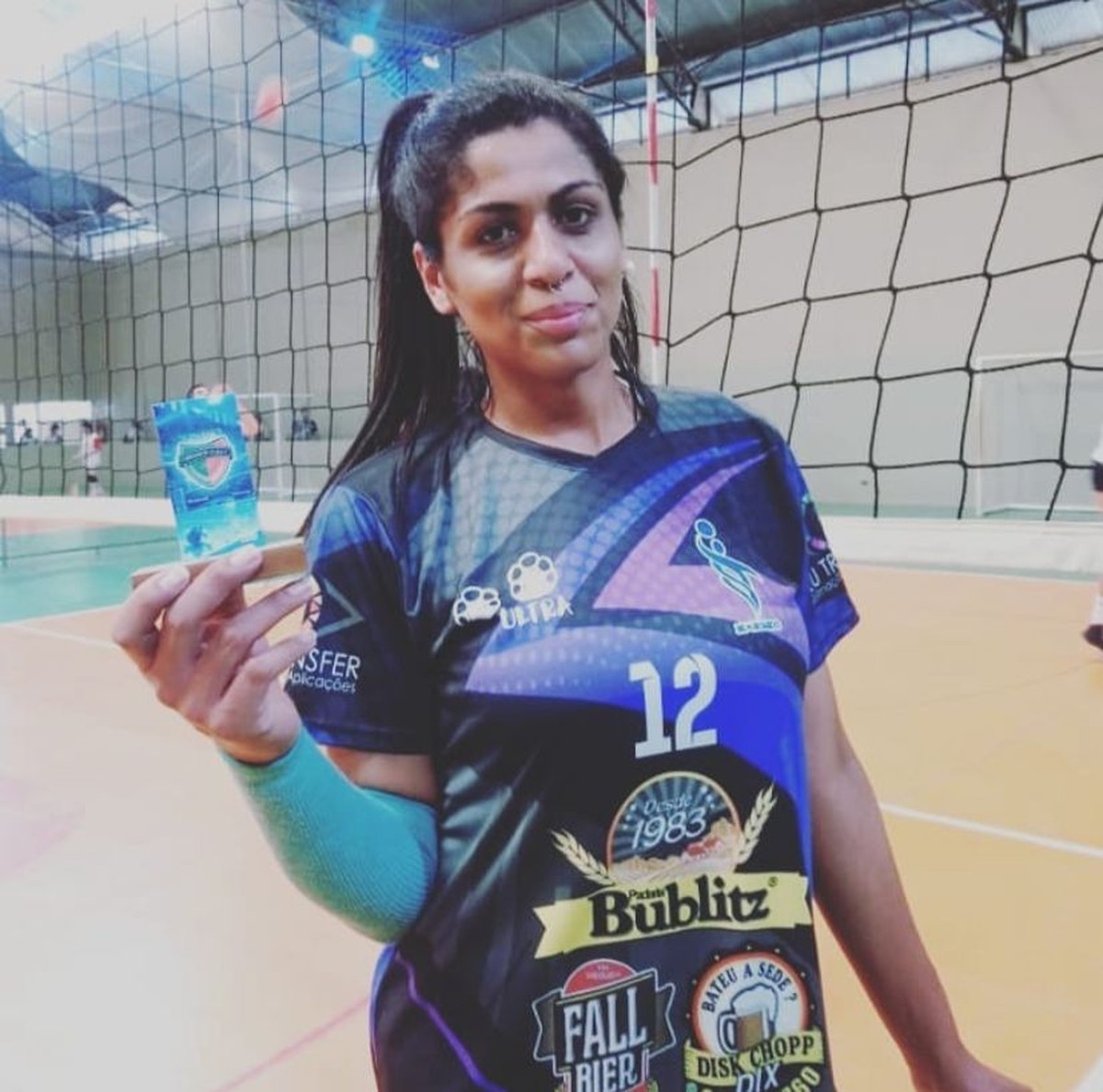 Barrada na Superliga, Mabelly Souza, trans, encara depressão e pede: "Só quero jogar" - globoesporte.com