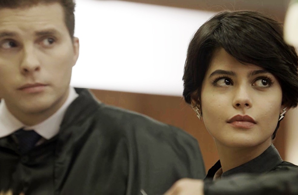 Adriana surpreende ao trazer nova testemunha (Foto: TV Globo)