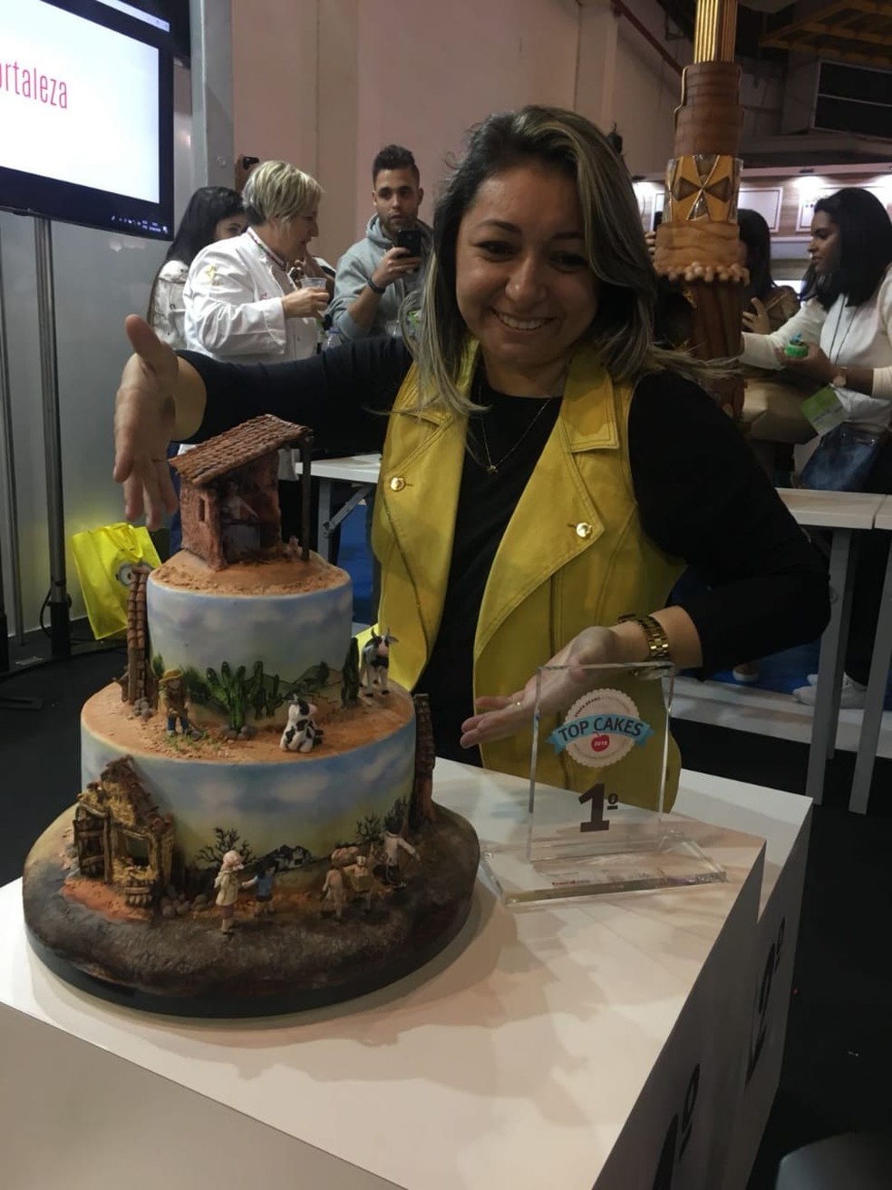 SuÃªnia vai representar o Brasil em uma competiÃ§Ã£o de cake designer na ItÃ¡lia, em 2019 (Foto: Arquivo Pessoal)