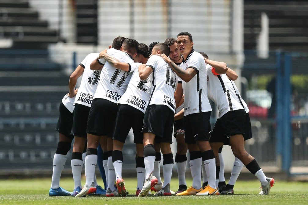 Jogadores do time sub-20 do Corinthians — Foto: Marco Galvão / Ag.Corinthians