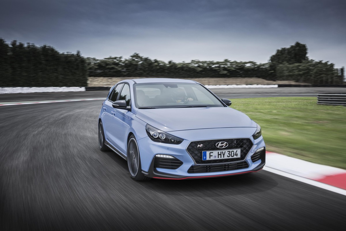 Hyundai df 105
