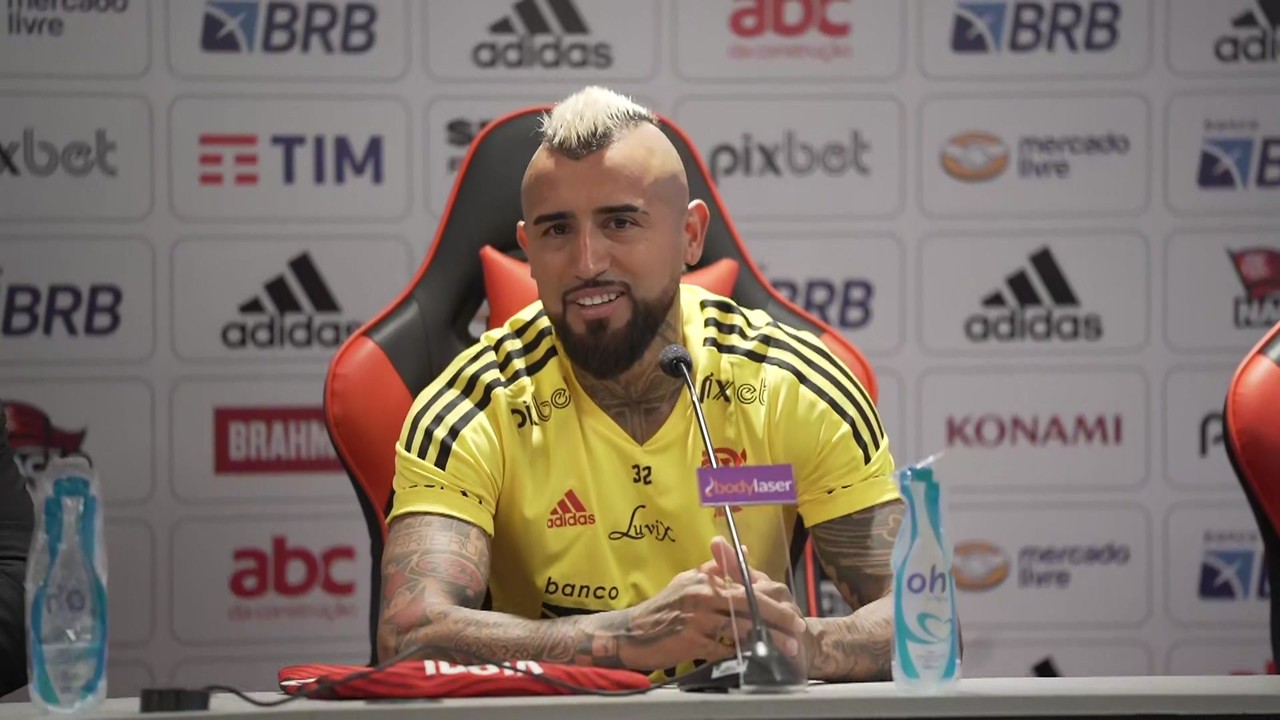 'As palavras me arrepiam, estou no melhor clube da Am&eacute;rica do Sul' diz Vidal em sua apresenta&ccedil;&atilde;o no Flamengo