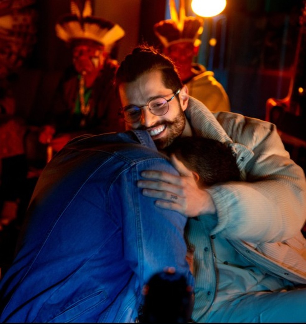 Cantor diz que parceria com o Alok mudou sua vida  — Foto: Divulgação