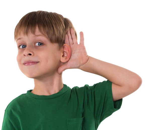 Criança ouvido (Foto: ThinkStock)