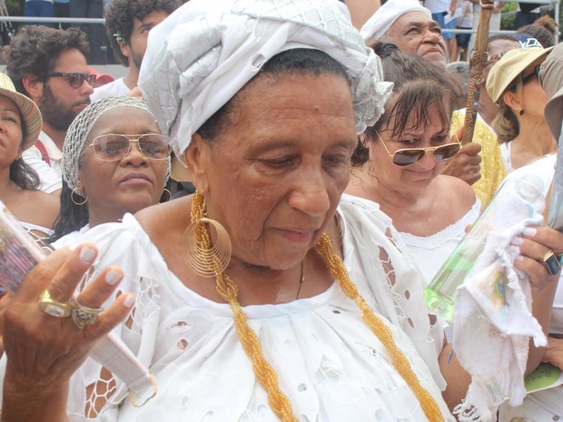 Maria da Penha, de 66 anos, natural de Recife, participa da festa há oito anos (Foto: Danutta Rodrigues/G1)