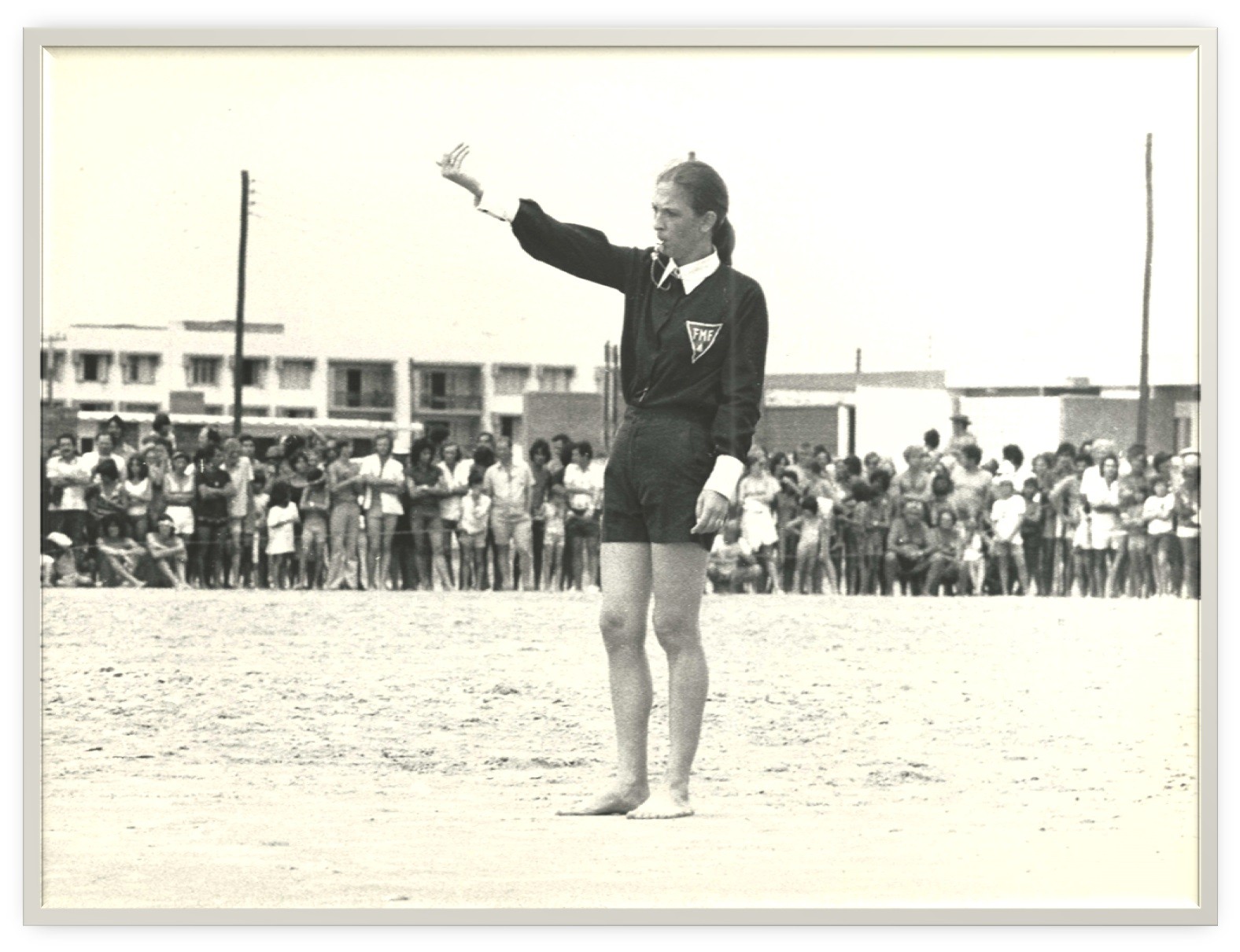 Lea Campos conseguiu o direito de apitar um jogo de futebol em 1971 (Foto: Divulgação )