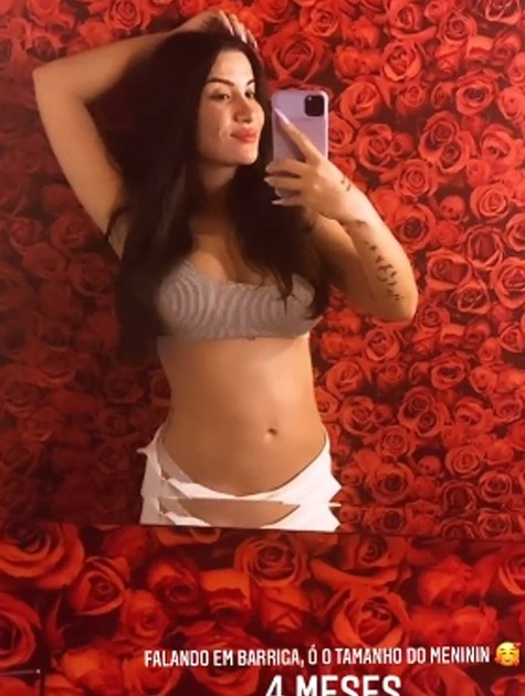 Bianca Andrade mostra a barriga de quatro meses de gravidez (Foto: Reprodução Instagram)