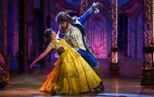 O musical Beauty and the Beast (A Bela e A Fera) é uma das atrações do teatro do Disney Dream