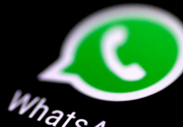 WhatsApp está testando recurso que permite que pessoas enviem mensagens até quando a bateria acabar (Foto: Reuters via BBC News)