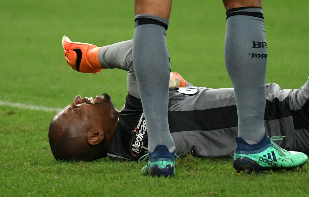 Jefferson sofreu lesão contra o Flamengo (Foto: Alexandre Durão)