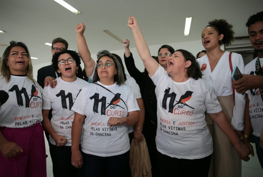 Chacina do Curió: depoimentos de sobreviventes e testemunhas marcam primeiro dia de julgamento, em Fortaleza