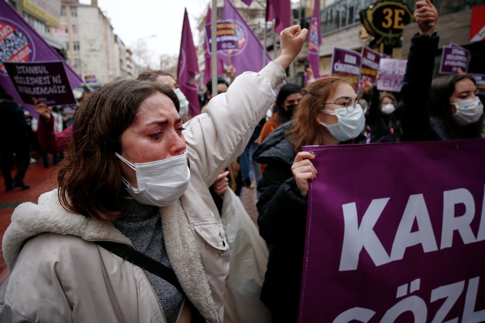 A Convenção de Istambul estabelece normas obrigatórias para prevenir a violência contra as mulheres em trinta países. — Foto: REUTERS
