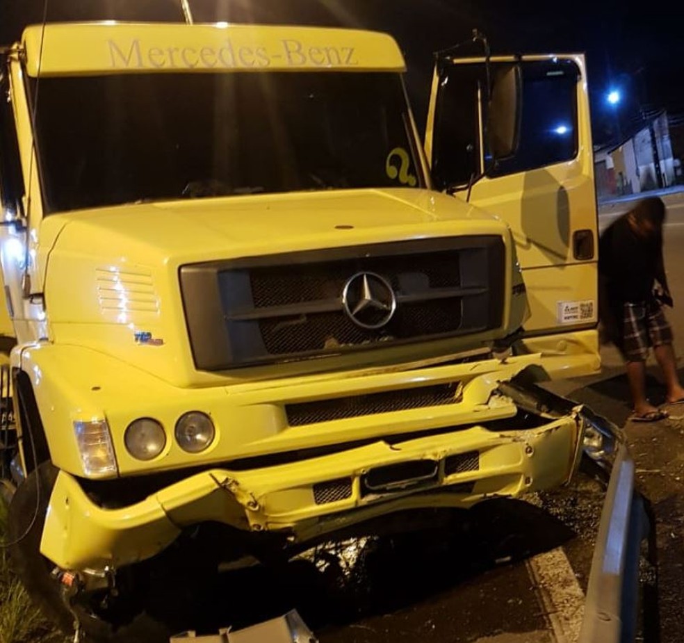 O acidente aconteceu no km 7 da rodovia BR-116, em Fortaleza. â Foto: Arquivo pessoal