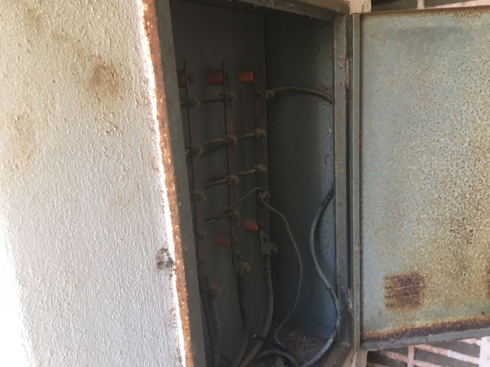 UBS Cidade da Esperança e Policlínica Oeste têm atendimento suspenso após roubo de fiação — Foto: Pedro TRindade/Inter TV Cabugi