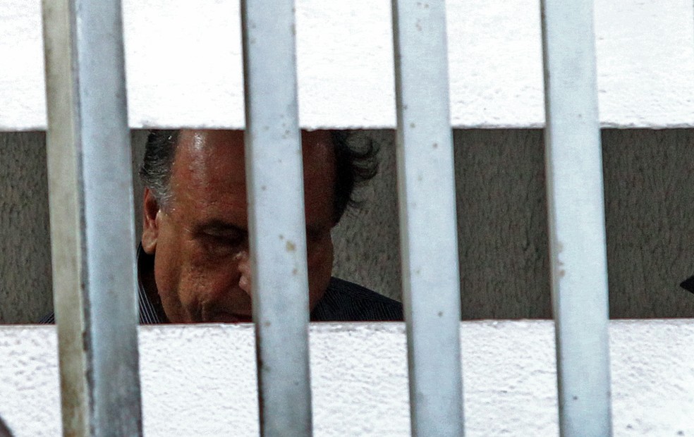Pezão no quartel da PM onde está preso — Foto: Fábio Motta/Estadão Conteúdo