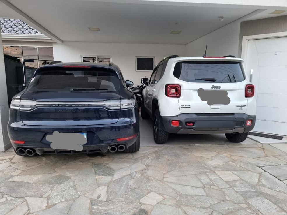 Operação Chapa Branca busca acabar com uma organização criminosa dedicada ao tráfico internacional de drogas. — Foto: Divulgação/PF