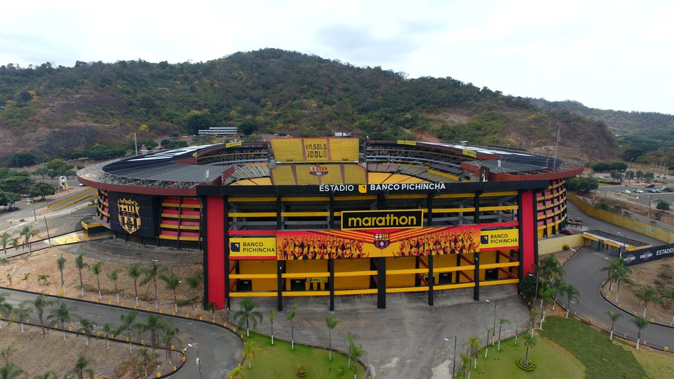Fachada do Estádio Monumental de Guayaquil, no Equador — Foto: Getty Image