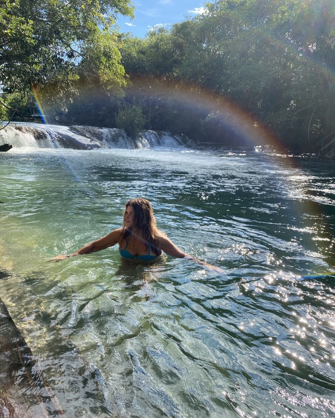 Cristiana Oliveira curte rio em Bonito, no Mato Grosso do Sul (Foto: Reprodução Instagram)