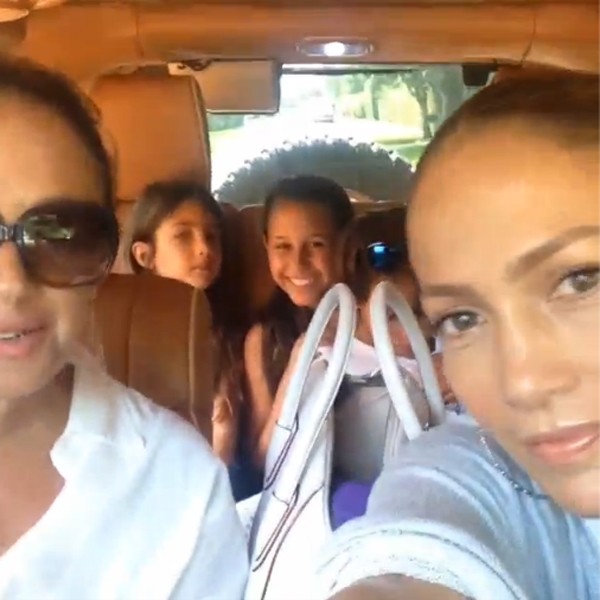 Jennifer Lopez e filhos (Foto: Reprodução/Instagram)