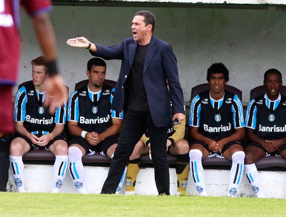 Luxembugo não levantou nenhuma taça no Grêmio — Foto: Wesley Santos / PressDigital
