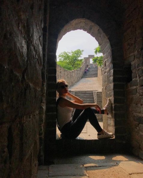 Fiorella Mattheis e Alexandre Pato visitam a Muralha da China (Foto: Reprodução/Instagram)