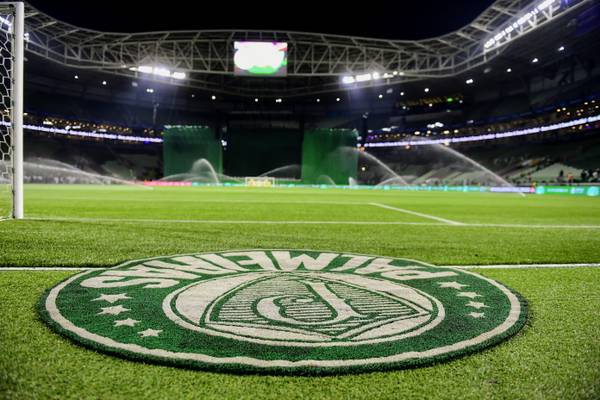 Palmeiras planeja concorrência milionária por placas de publicidade em seus jogos