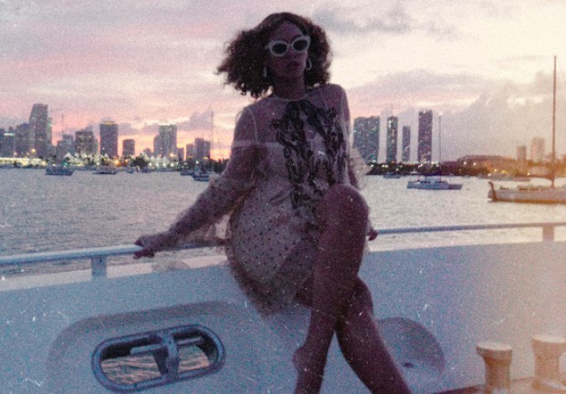 Beyoncé escolheu Miami para celebrar os últimos dias de 2017 (Foto: Reproduçāo Beyoncé.com)