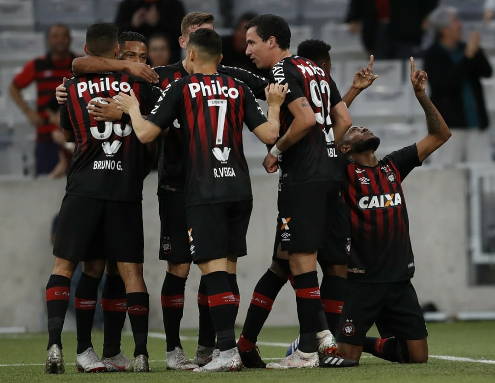 Bruno Guimaraes Brilha Com Assistencia Na Vitoria Do Atletico Pr Veja As Notas Dos Jogadores Atletico Pr Ge