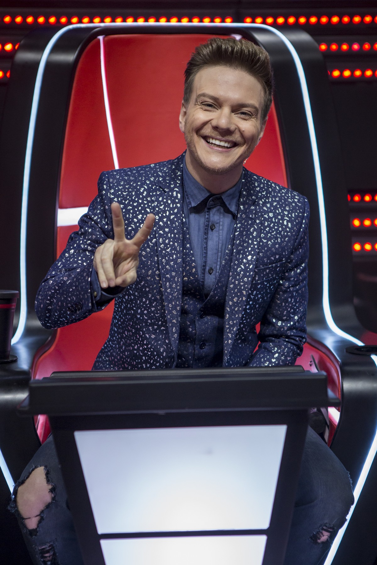 Técnicos e público definem semifinalistas na última noite ...