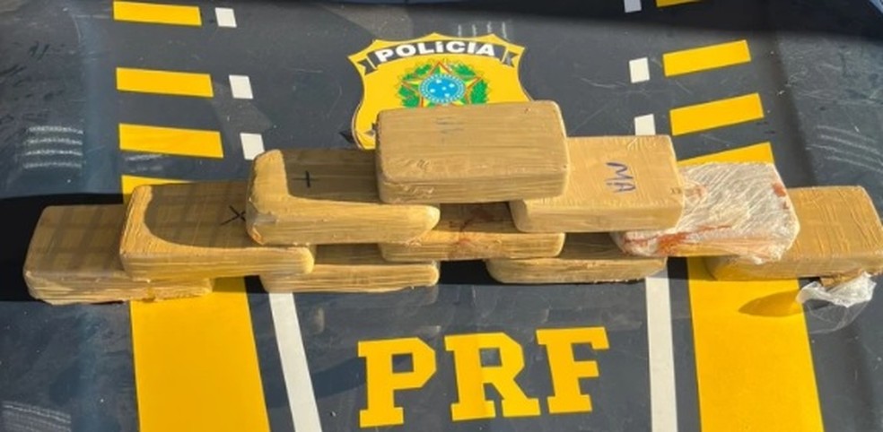 PRF apreende 10 kg de cocaína avaliada em R$ 1,2 milhão no Maranhão — Foto: Divulgação/PRF