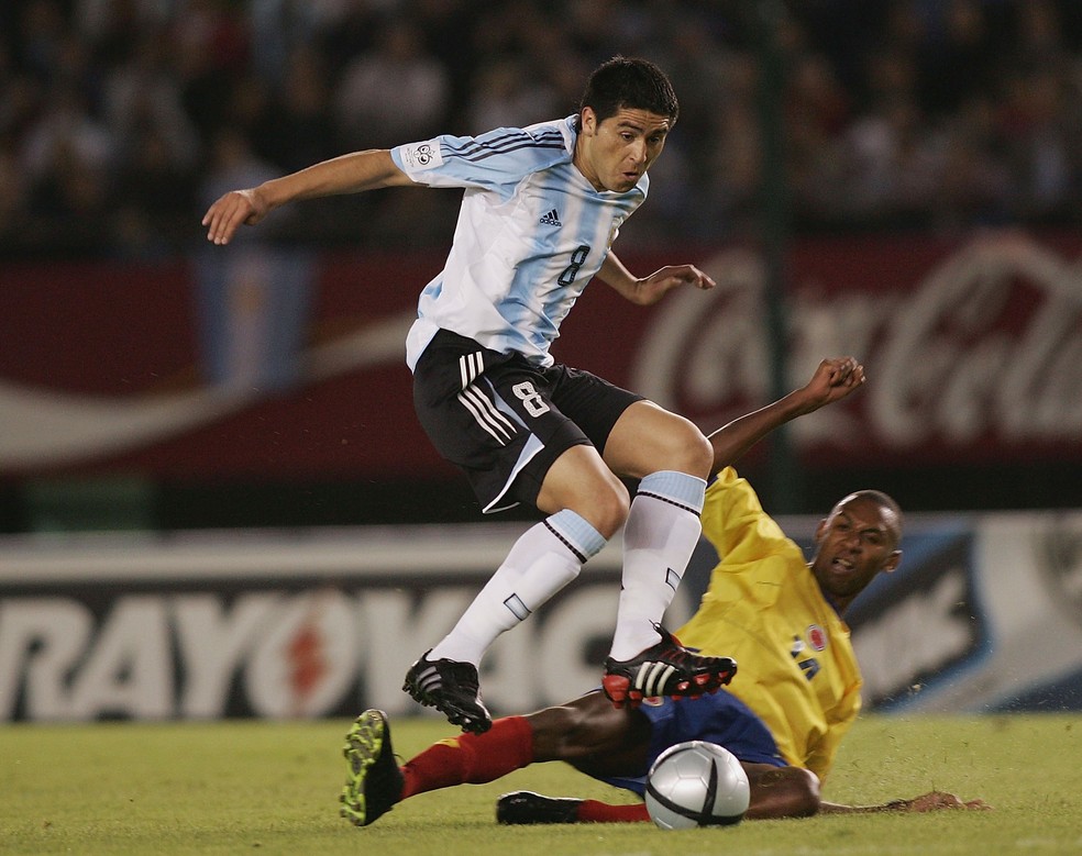 Jhon Viáfara, pela Colômbia, contra a Argentina, em amistoso de 2005 — Foto: Ben Redford/Getty Images