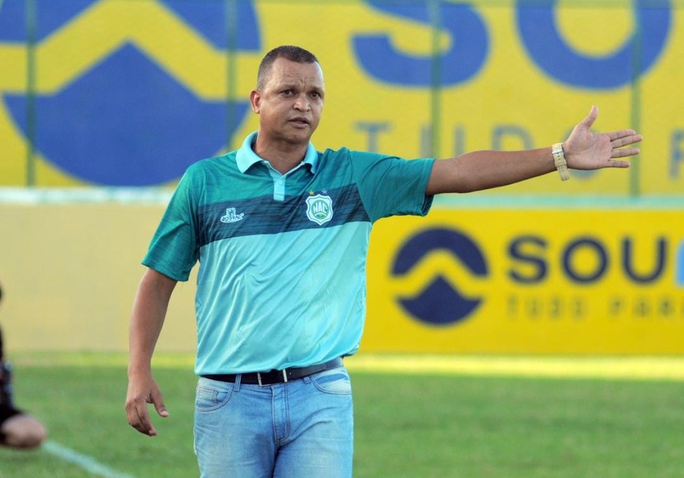 Antes de assumir o Sousa, Warley comandou o Nacional de Patos numa fraca campanha de Campeonato Paraibano � Foto: Joab Medeiros / Nacional de Patos