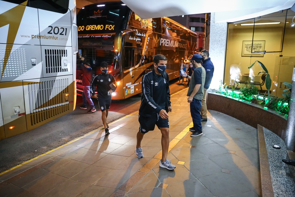 Grêmio integrará lateral Felipe ao grupo no Paraguai para Libertadores