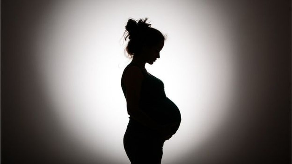 Maioria das grávidas com HIV eram pretas ou pardas, tinham entre 20 e 29 anos e eram analfabetas ou tinham até 8ª série incompleta  — Foto: Getty Images via BBC