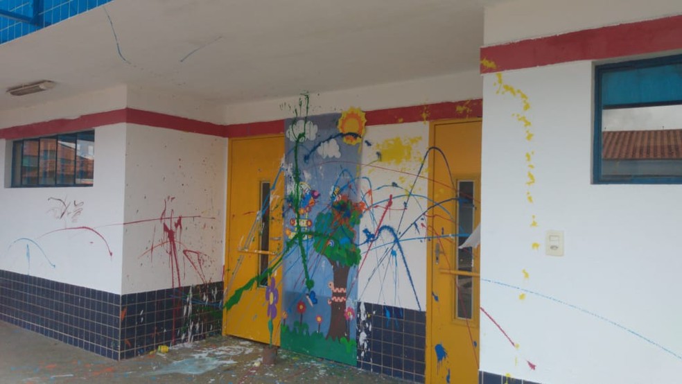 Suspeitos Usam Tintas Compradas Por Pais De Alunos Para Vandalizar Paredes De Creche Em Rolandia Norte E Noroeste G1
