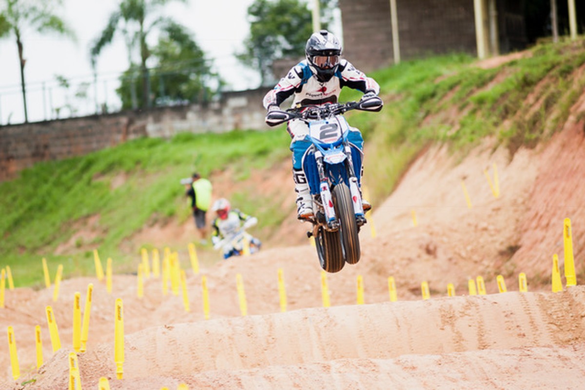 Primeira etapa do Campeonato Brasileiro de Supermoto ocorre em ...