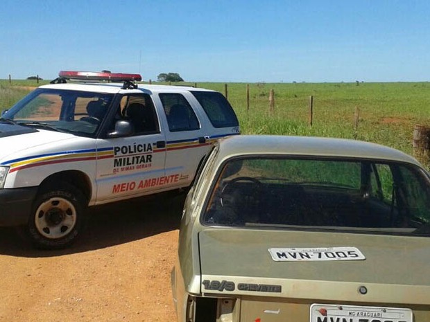 Polícia localiza carro e furto e três são detidos em Uberlândia (Foto: Polícia Militar de Meio Ambiente/Divulgação)