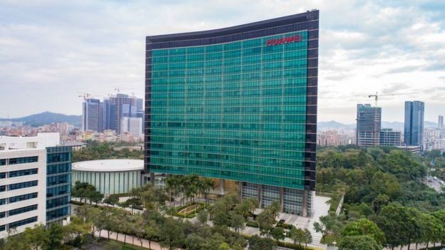 Escritórios da Huawei em Shenzen (Foto: Getty Images via BBC)