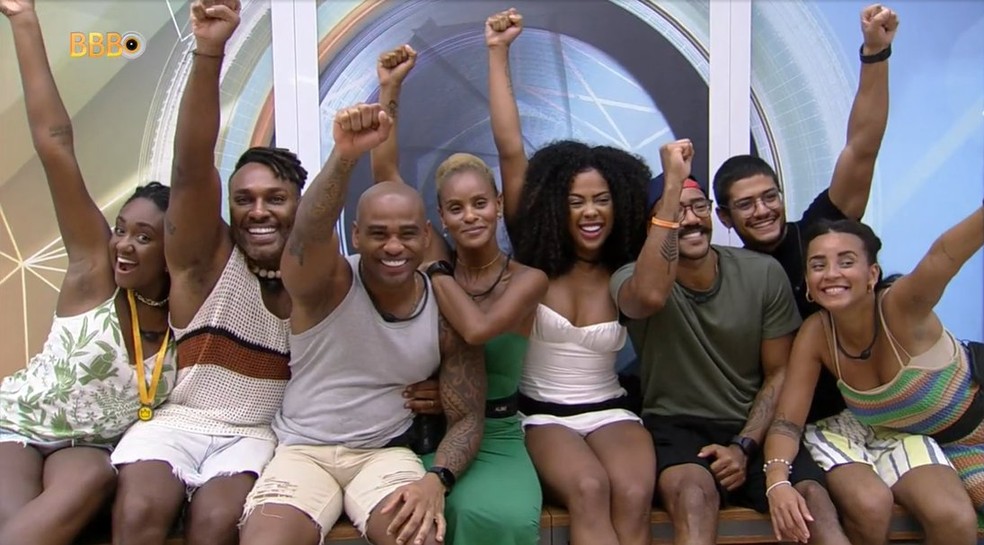 Participantes negros do BBB 23 tiram foto exaltando os diferentes tons de  pele | dentro da casa | gshow