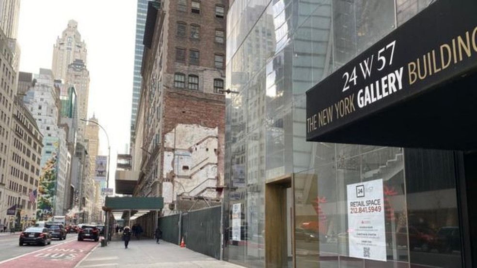 Prefeitura de Nova York quer converter prédios comerciais em residências — Foto: HELOISA VILLELA/via BBC