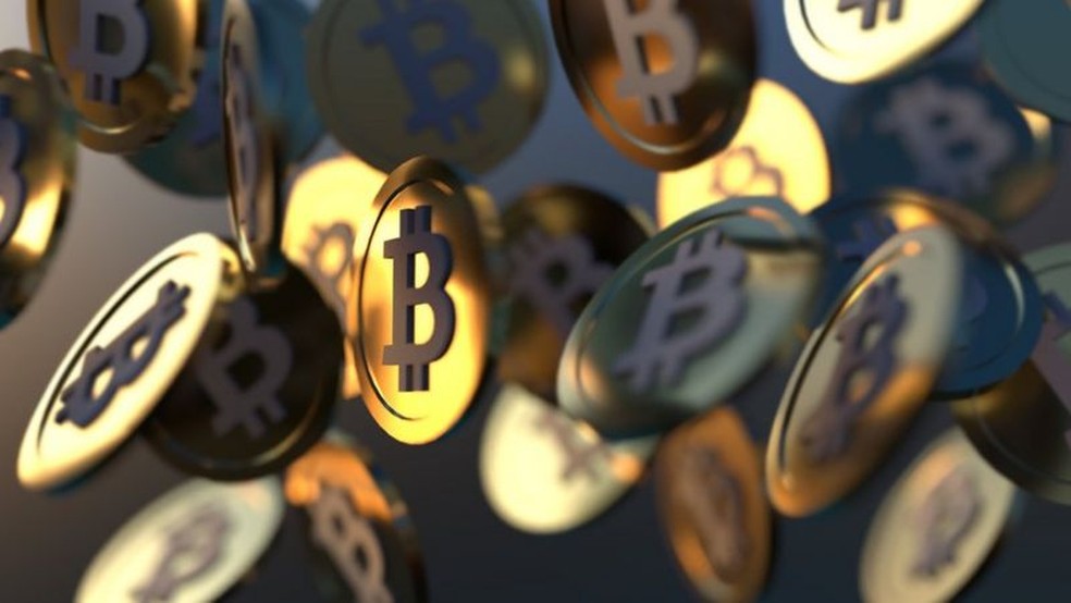Em 2021, um bitcoin já foi cotado a mais de US$ 40 mil — Foto: Getty Images via BBC