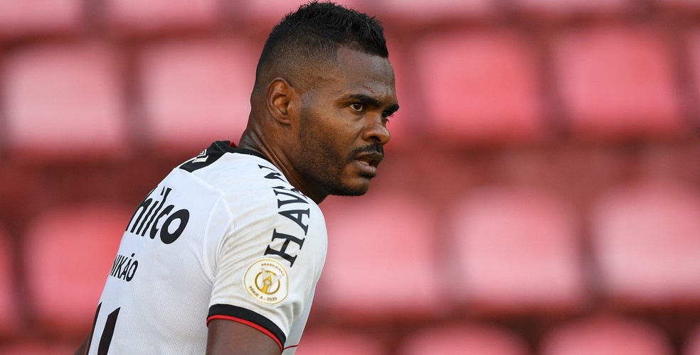 Nikão tem contrato com o Athletico até dezembro — Foto: Mauricio Mano/Athletico