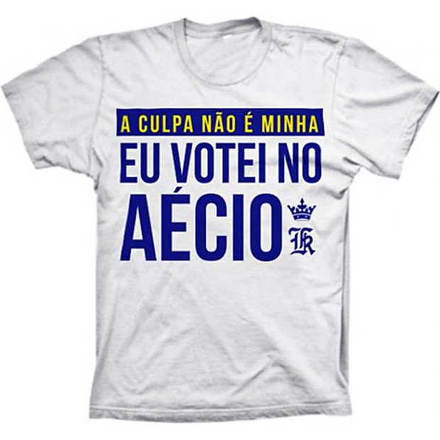 Camiseta do estilista Sergio K, com o slogan A Culpa não é Minha - Eu Votei no Aécio (Foto: Reprodução/Twitter)