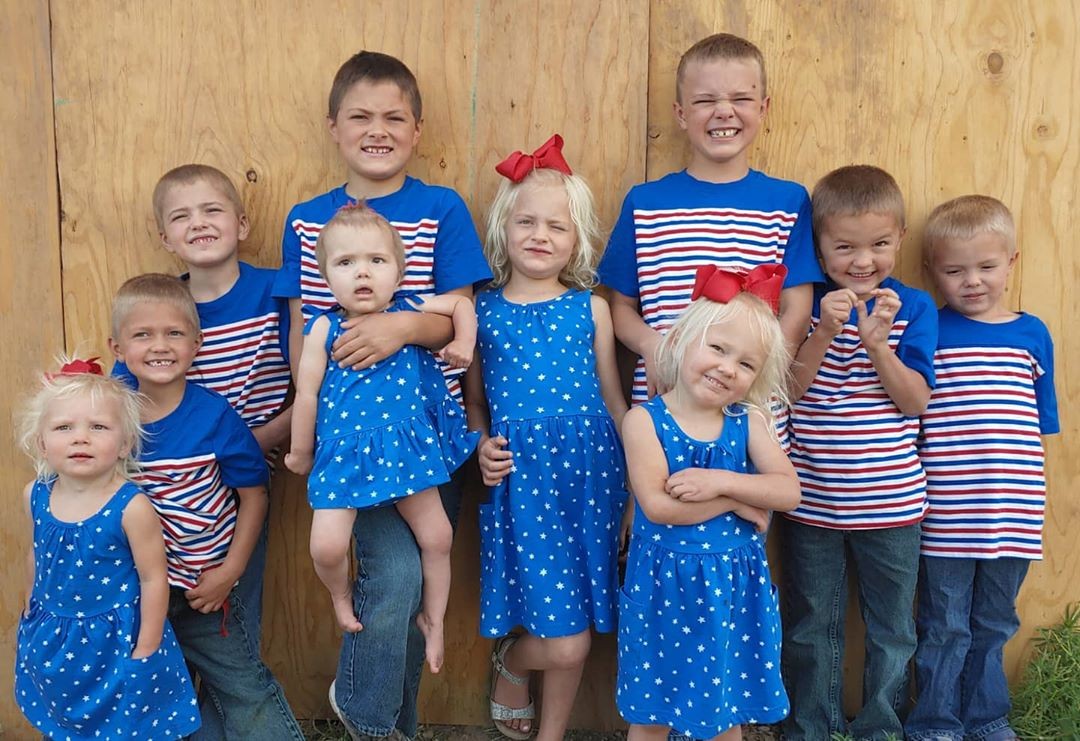Os 10 filhos de Courtney Rogers (Foto: Reprodução/Instagram)