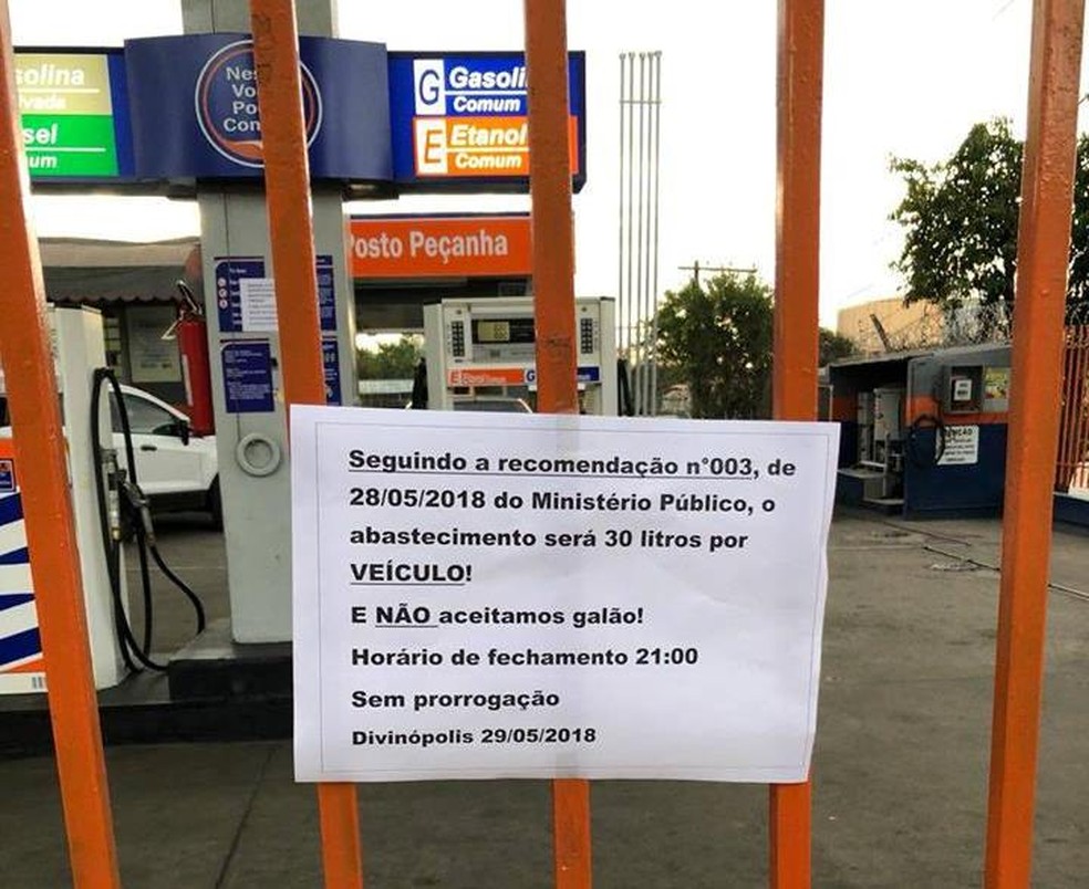 MP recomendou postos de combustiveis restringirem abastecimento (Foto: Marcela Mesquita/G1)