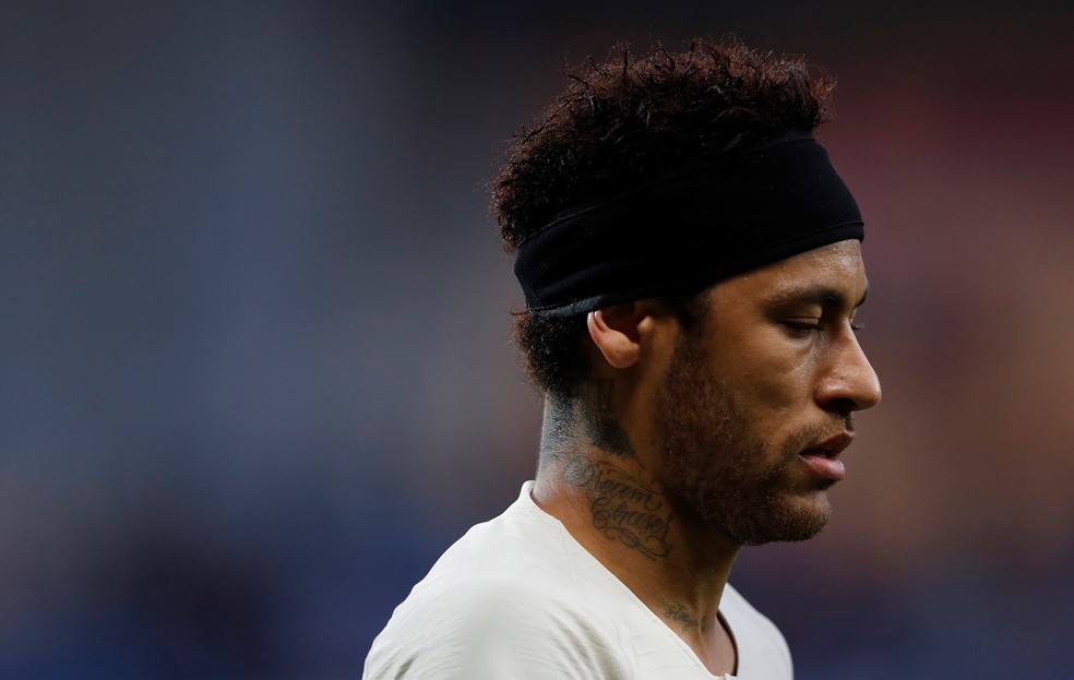Neymar aguarda decisÃ£o da FederaÃ§Ã£o Francesa sobre agressÃ£o a torcedor  â€” Foto: EFE/ Guillaume Horcajuelo