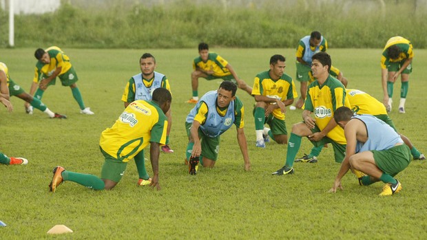 Jogadores do Paragominas retornam aos treinamentos nesta quarta-feira (Foto: Marcelo Seabra/O Liberal)